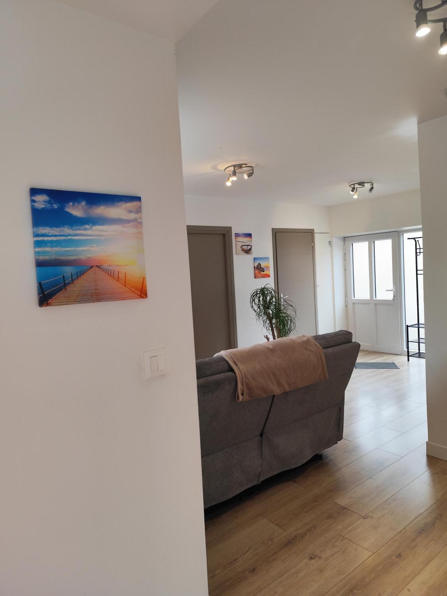 Apartment 1 *